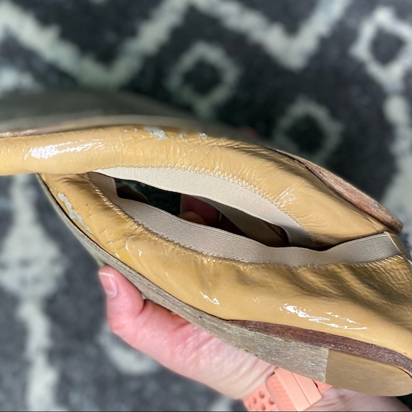 Tory Burch Caroline Patent Leather Scrunch Ballet Flats - Picture 8 of 8